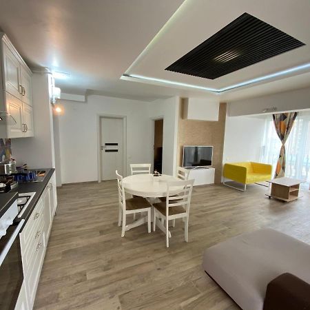 Sunny Deluxe Apartment Cosmopolis Stefanestii de Jos Экстерьер фото