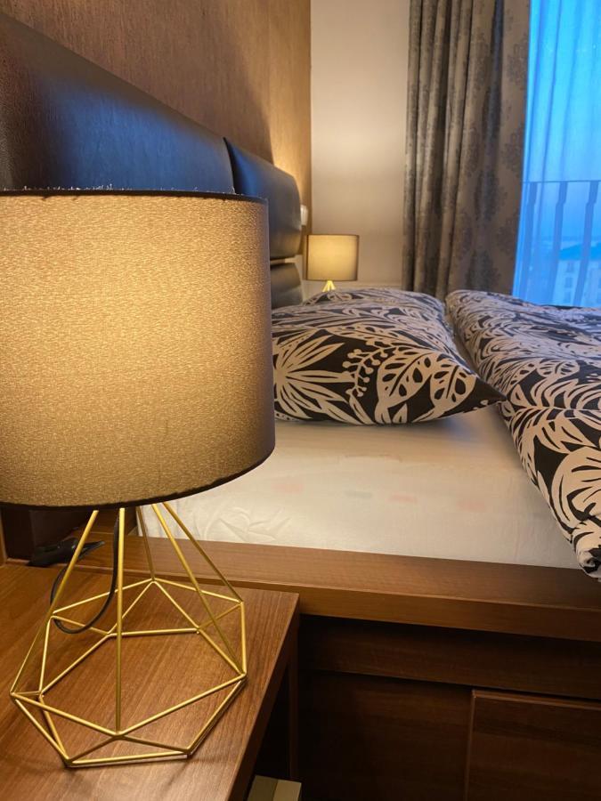 Sunny Deluxe Apartment Cosmopolis Stefanestii de Jos Экстерьер фото