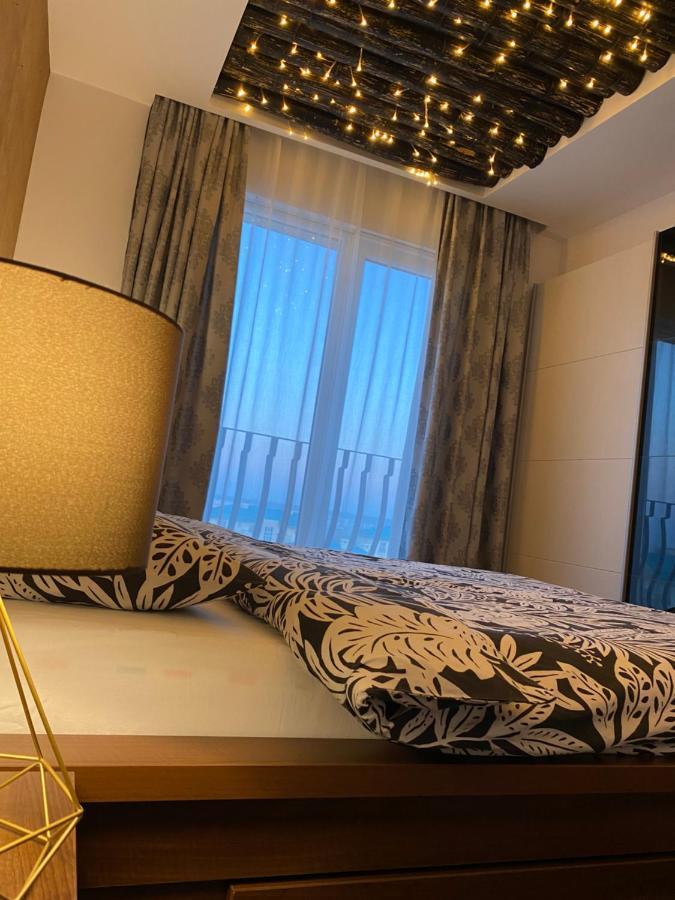 Sunny Deluxe Apartment Cosmopolis Stefanestii de Jos Экстерьер фото