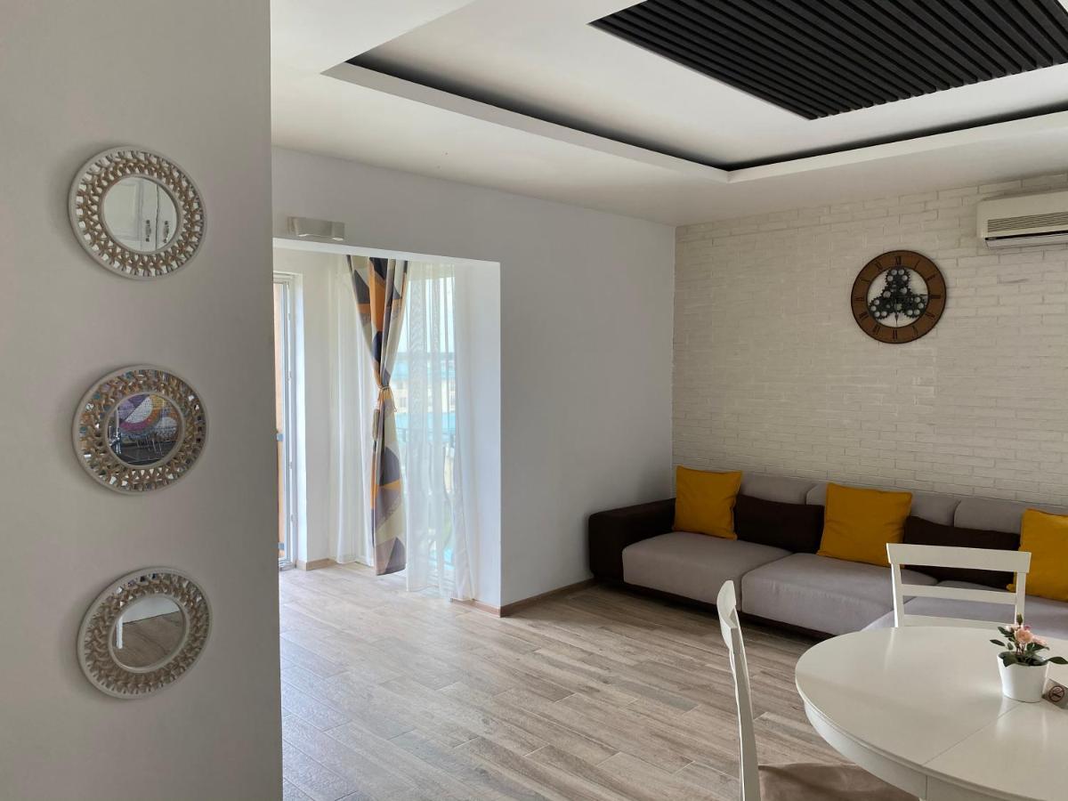 Sunny Deluxe Apartment Cosmopolis Stefanestii de Jos Экстерьер фото